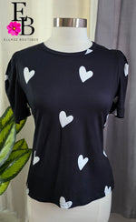Cargar imagen en el visor de la galería, Camisa Negra Corazon
