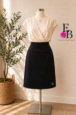 Cargar imagen en el visor de la galería, Black Chic Skirt
