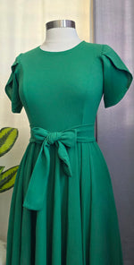 Cargar imagen en el visor de la galería, Maxi Green Dress
