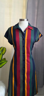 Cargar imagen en el visor de la galería, Stripe Dress

