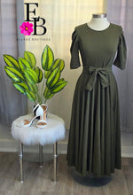 Cargar imagen en el visor de la galería, Maxi olive dress
