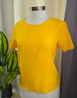 Cargar imagen en el visor de la galería, Blusa Amarillo
